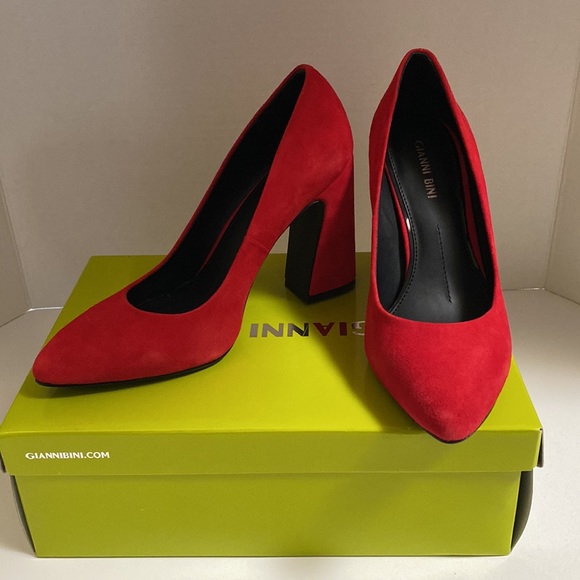 Red heels - Picture 6 of 6